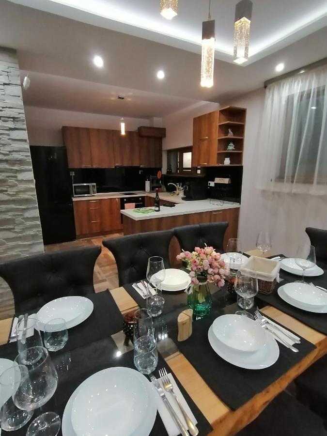 Къща За Гости Радост Guest House Radost Razlog Exterior photo